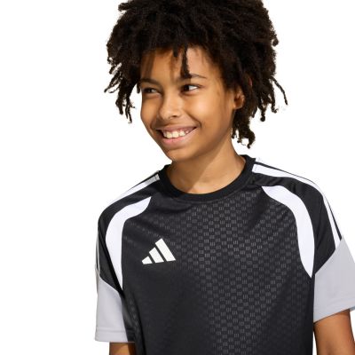 7. adidas Tiro 26 Wettkampf-Trainings-T-Shirt für Kinder, Schwarz und Grau, KA7599
