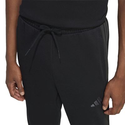 4. adidas Essentials Fleecehose KE7273