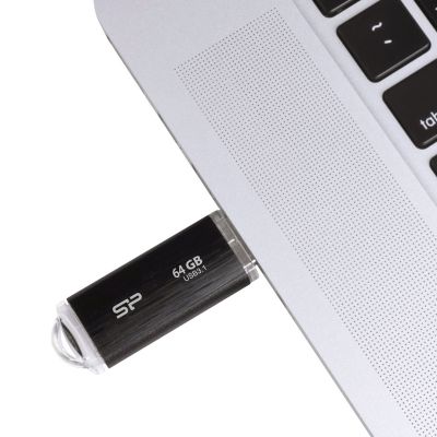 6. Pendrive Silicon Power Blaze B02 64GB USB 3.1 schwarz (SP064GBUF3B02V1K)