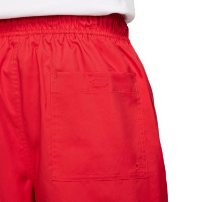 4. Nike Club Herrenshorts rot FN3307 657