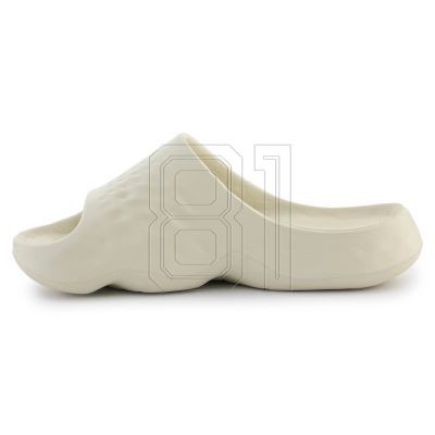 9. New Balance SUFHUPC3 Flip-Flops