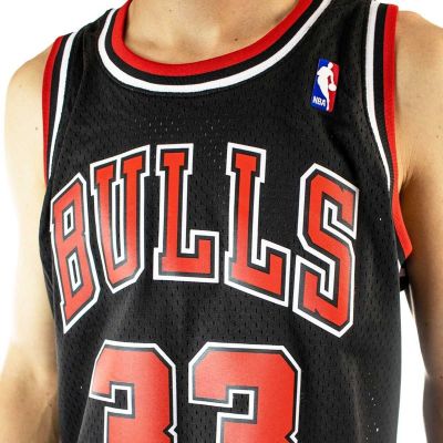 3. Mitchell & Ness Herren Chicago Bulls NBA Swingman Auswärtstrikot Bulls 97 Scottie Pippen SMJYGS18151-CBUBLCK97SPI