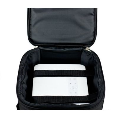 2. AVTEK BAG+ Universal-Projektortasche