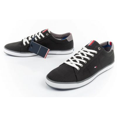 15. Tommy Hilfiger Sneakers M FM0FM00596990
