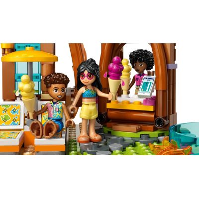 5. LEGO Friends 42673 Familienurlaub am Strand