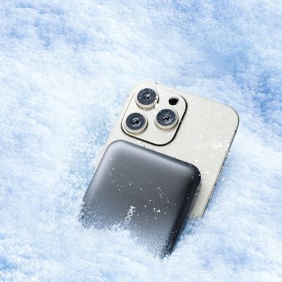 12. Joyroom JR-W020 20W 10000mAh MagSafe Powerbank + USB-C - USB-C 0,25m Kabel - Schwarz