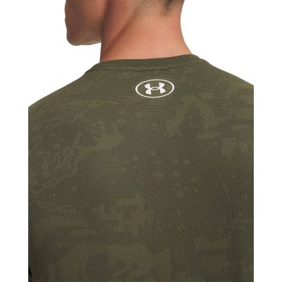 3. UNDER ARMOUR 1377052-391