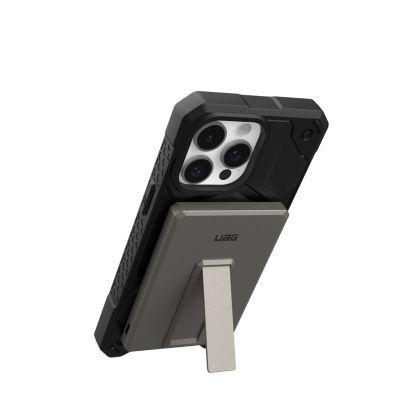 3. UAG Ultra Slim 5K Powerbank - 5000 mAh Powerbank mit Ständer, 10W kabelloses Laden, MagSafe kompatibel, Kabel im Lieferumfang enthalten (Titan)