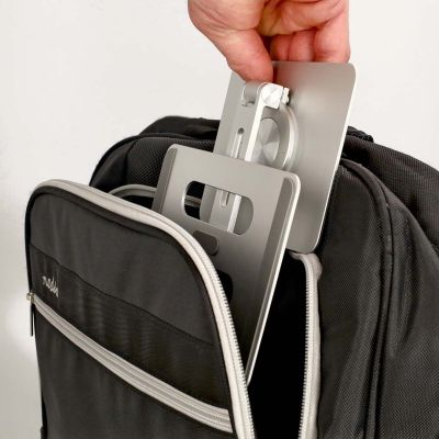 11. Nedis silberner Tablet-Ständer