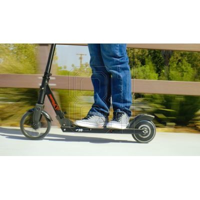 9. Elektroroller RAZOR Power A5