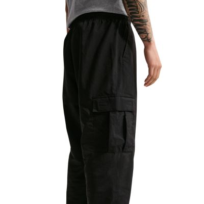 4. Nike Club Herrenhose Schwarz HJ1990 010