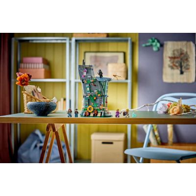 10. LEGO Harry Potter 76467 Luna Lovegoods Haus
