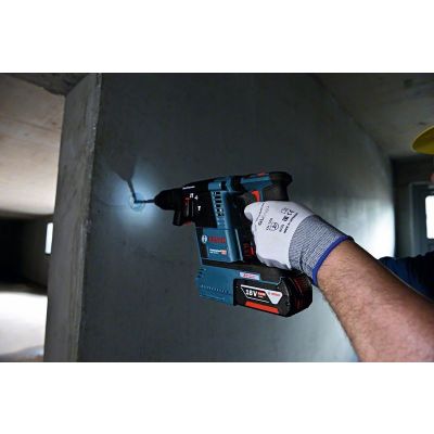 4. Bosch 0 611 910 000 SDS Plus Bohrhammer