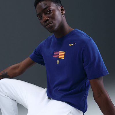 3. Nike FC Barcelona Wappen-T-Shirt 25/26 HQ8405-455