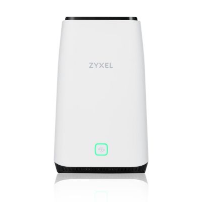 3. Zyxel FWA-510-EU0102F Standalone-/Nebula Wi-Fi 6 5G-Router für den Innenbereich mit 1-jähriger Nebula Pro-Lizenz, AX3600 WLAN-Chipsatz und 1 x 2,5-GB-LAN-Anschluss