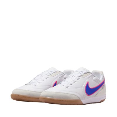 2. Weiße Nike Tiempo Streetgato Fußballschuhe HQ7017 146