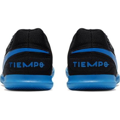 19. Nike Tiempo Legend 8 Club IC M AT6110-004 Hallenschuhe