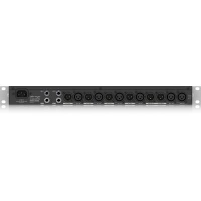 4. Behringer MX882 V2 Rack-Mixer