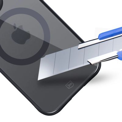 22. 3mk Satin Armor MagCase Hülle mit MagSafe für iPhone 15 Pro Max – transparent mit schwarzem Rahmen