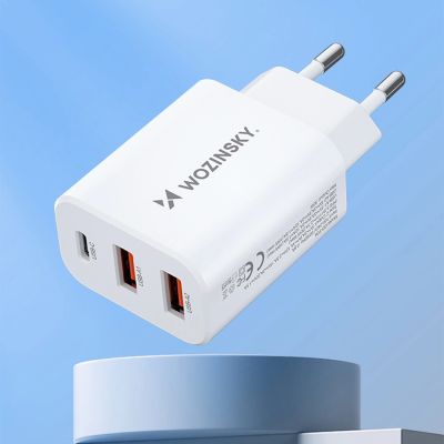15. Wozinsky CWCUCW 30W USB-C / 2 x USB-A Wandladegerät - Weiß