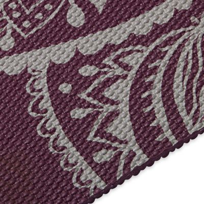 8. Gaiam Yogamatte „Midnight Plum Sundial Flower“, 5 mm, 65734
