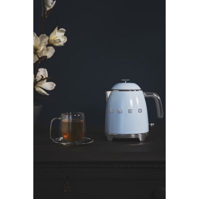 19. SMEG Wasserkocher KLF05PBEU 0,8 l pastellblauer Mini-Wasserkocher