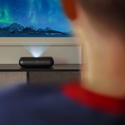18. Yaber K300s Multimedia-Laser-RGB-FullHD-1080p-Projektor mit JBL-Lautsprechern – Schwarz