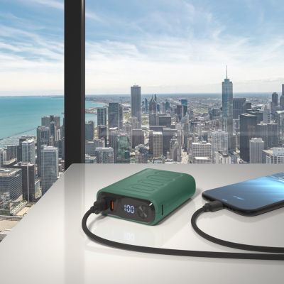 5. RealPower PB-10000C PD+ 10000 mAh Dunkelgrün