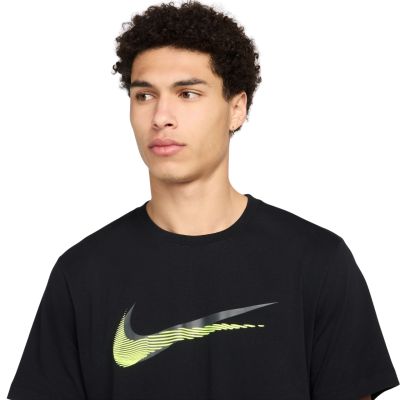 3. Nike Sportswear Herren-T-Shirt Schwarz HQ8092 010