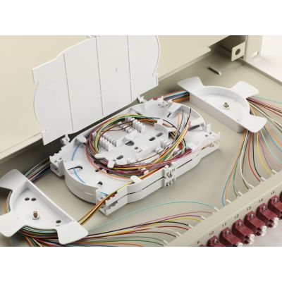 6. Equip 337215 1U Patchpanel