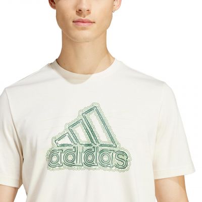 4. adidas Growth Badge Graphic M IS2873 T-Shirt