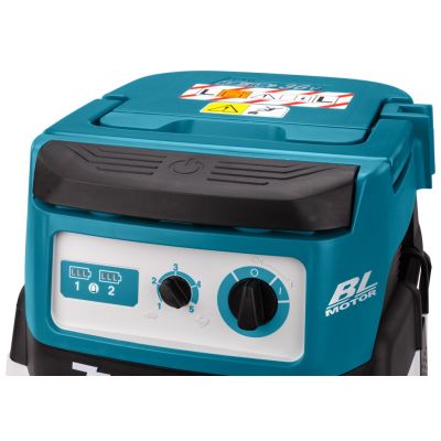 7. Makita Staubsauger 2x18V DVC155LZX2 15L LXT