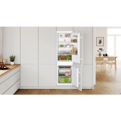 26. BOSCH KIV86NSE0 Einbaukühlschrank