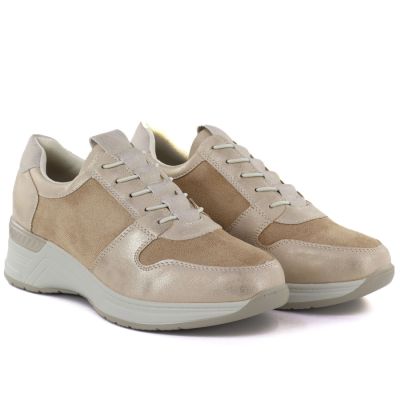 3. Klassische Damen-Sportschuhe in Gold, Modell M.Daszyński MR24129