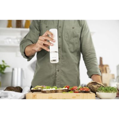 8. ZWILLING Enfinigy 53103-700-0 elektrische Gewürzmühle weiß