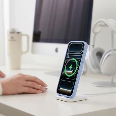 9. Tech-Protect Magmat Magsafe CC Hülle für iPhone 18 Pro Max / 17 Pro Max – Hellblau matt