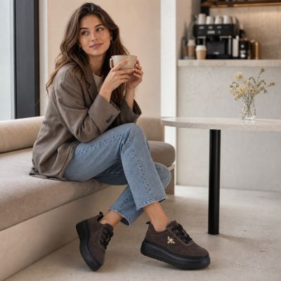 5. Damen-Plateauschuhe aus braunem Leder, Modell Vinceza 41523