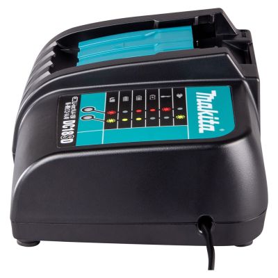 4. Makita DC18SD Akkuladegerät