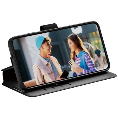 4. CARE by PanzerGlass Feature Wallet Kickstand Case für Samsung Galaxy S25+ - Schwarz
