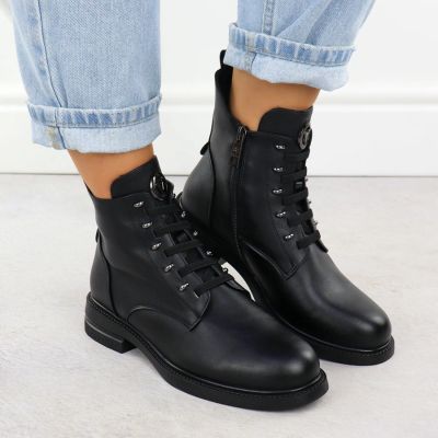 12. Schwarze Damen-Stiefeletten Vinceza 26-58578
