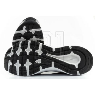 5. Skechers Go Run Turnschuhe M 220879/BKW
