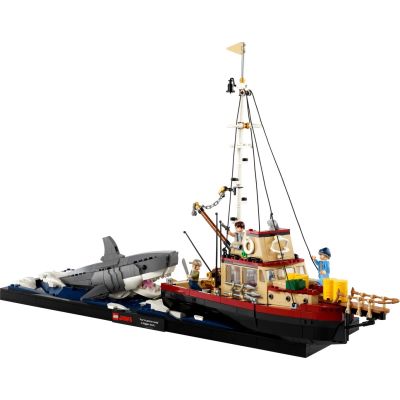 3. LEGO Ideas 21350 Jaws