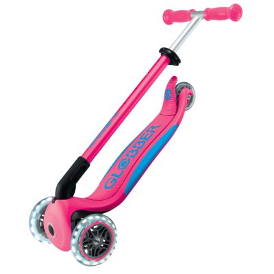 4. Globber 439-610-2 Scooter Kinder Classic Scooter Pink