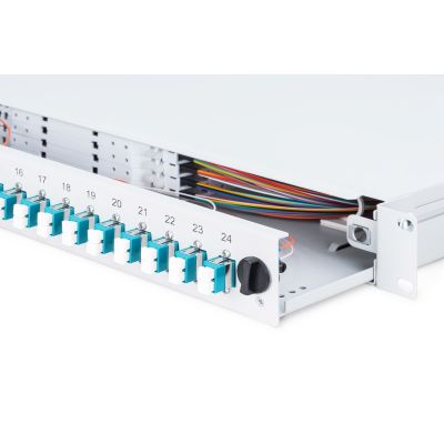 18. Digitus Glasfaserpanel mit Zubehör, LC, OM3