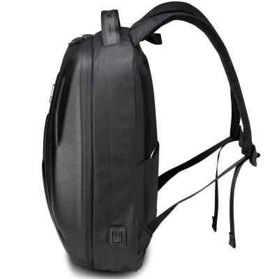 3. Laptoprucksack mit USB-Anschluss SEMI LINE
