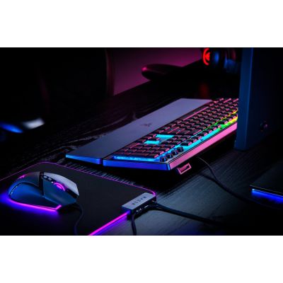 4. Razer Ornata V3 Tastatur Schwarz