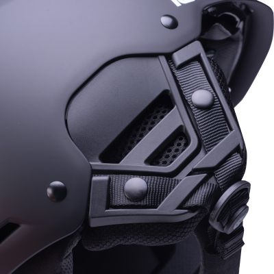 5. Iguana Higni Helm 92800622353