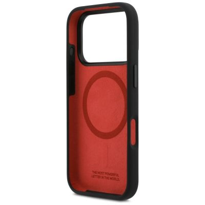 7. BMW M Silikonhülle mit horizontaler Linie und MagSafe-Funktion für iPhone 17 Pro – Schwarz