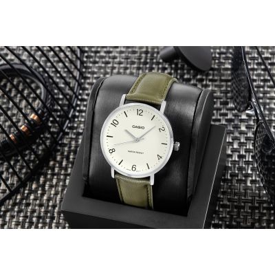 5. Herrenuhr CASIO MTP-VT03L-7BDF + Box