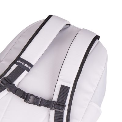 4. New Balance Essential Rucksack WT LAB51900WT